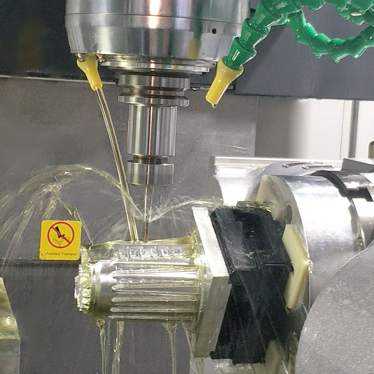 CNC机加工中如何满足精密零件加工精度?